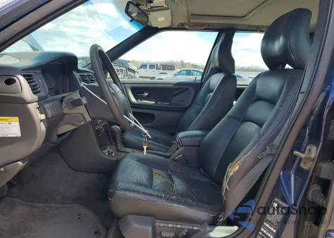 1998 Volvo V70 Glt z USA, uszkodzony, nr VIN YV1LW5672W2501699